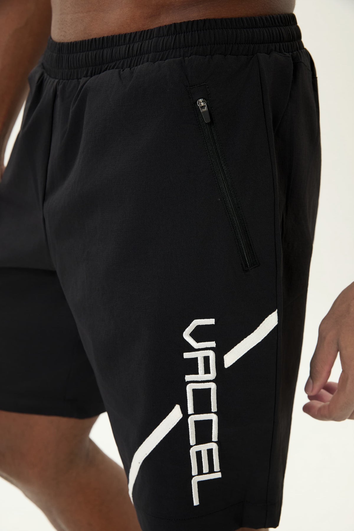 VACCEL STREAK SHORTS